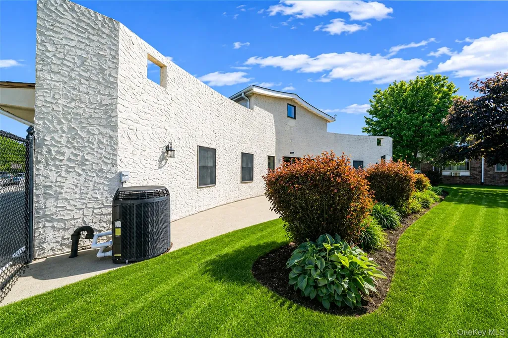 2453 Union Boulevard Islip NY 11750