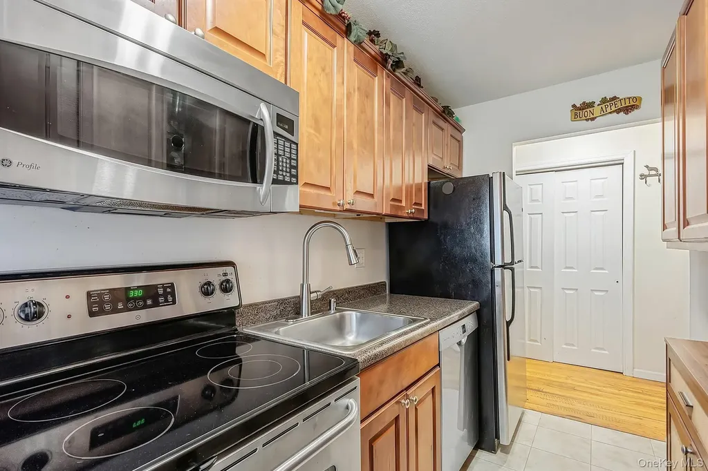 2453 Union Boulevard Islip NY 11750