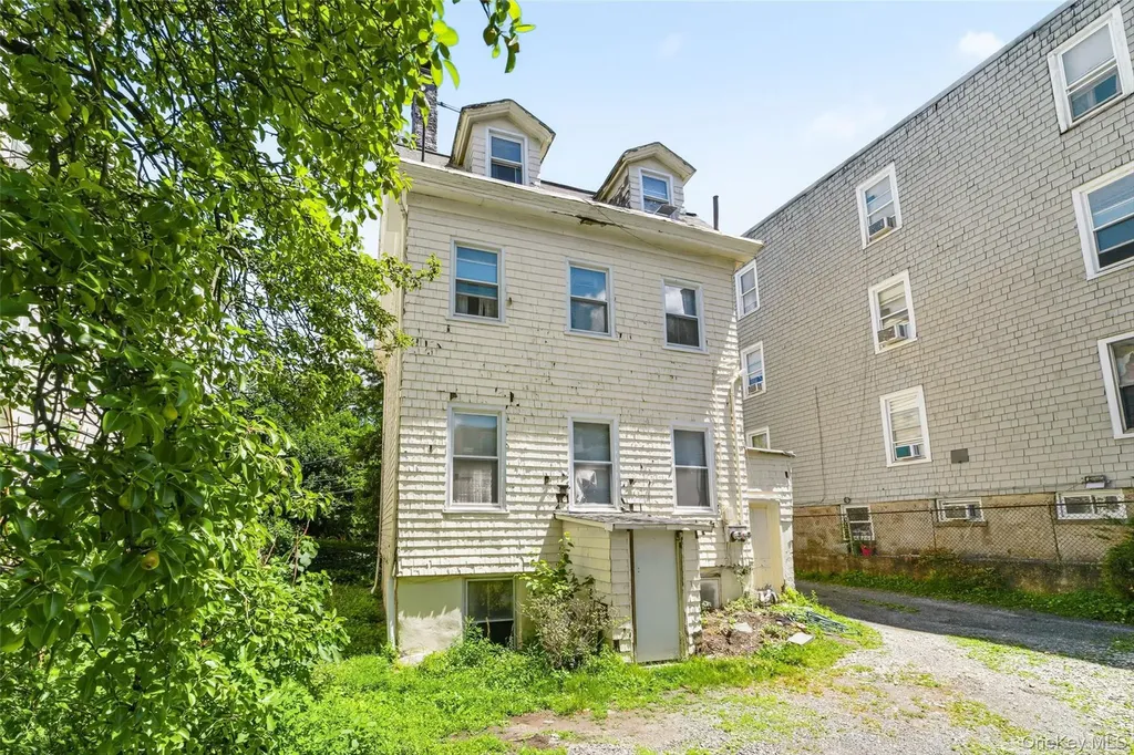 132 Webster Avenue Yonkers NY 10701
