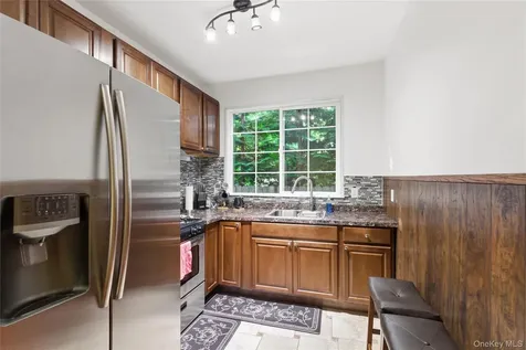 216 Catherine Street Buchanan NY 10511