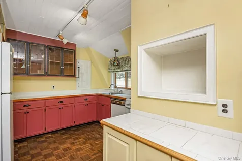 845 Karshick Street Bohemia NY 11716