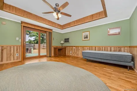 845 Karshick Street Bohemia NY 11716
