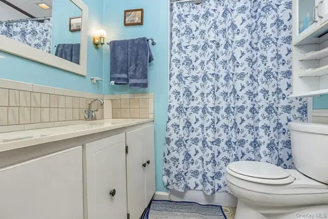 845 Karshick Street Bohemia NY 11716