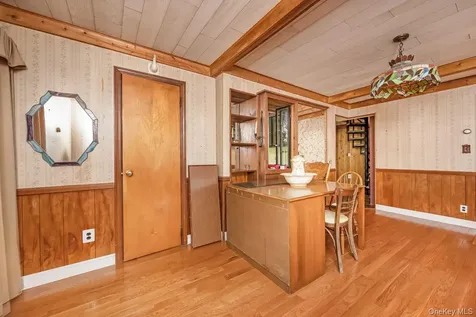 845 Karshick Street Bohemia NY 11716