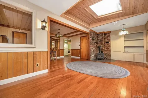 845 Karshick Street Bohemia NY 11716