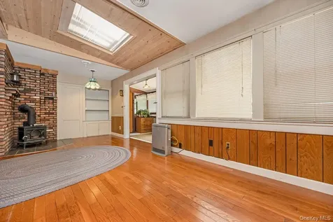 845 Karshick Street Bohemia NY 11716