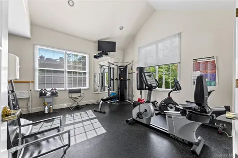 2 Doral Greens Drive E Rye Brook NY 10573