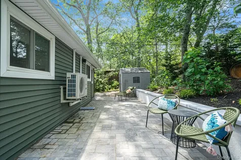 356 Oakleigh Avenue Baiting Hollow NY 11933