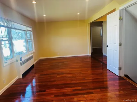 278 N 4th Street Bethpage NY 11714