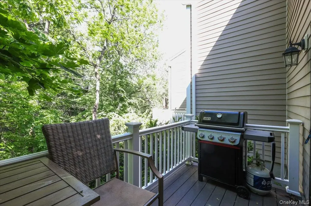 85 Park Drive Mount Kisco NY 10549