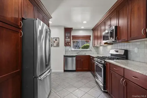 85 Park Drive Mount Kisco NY 10549