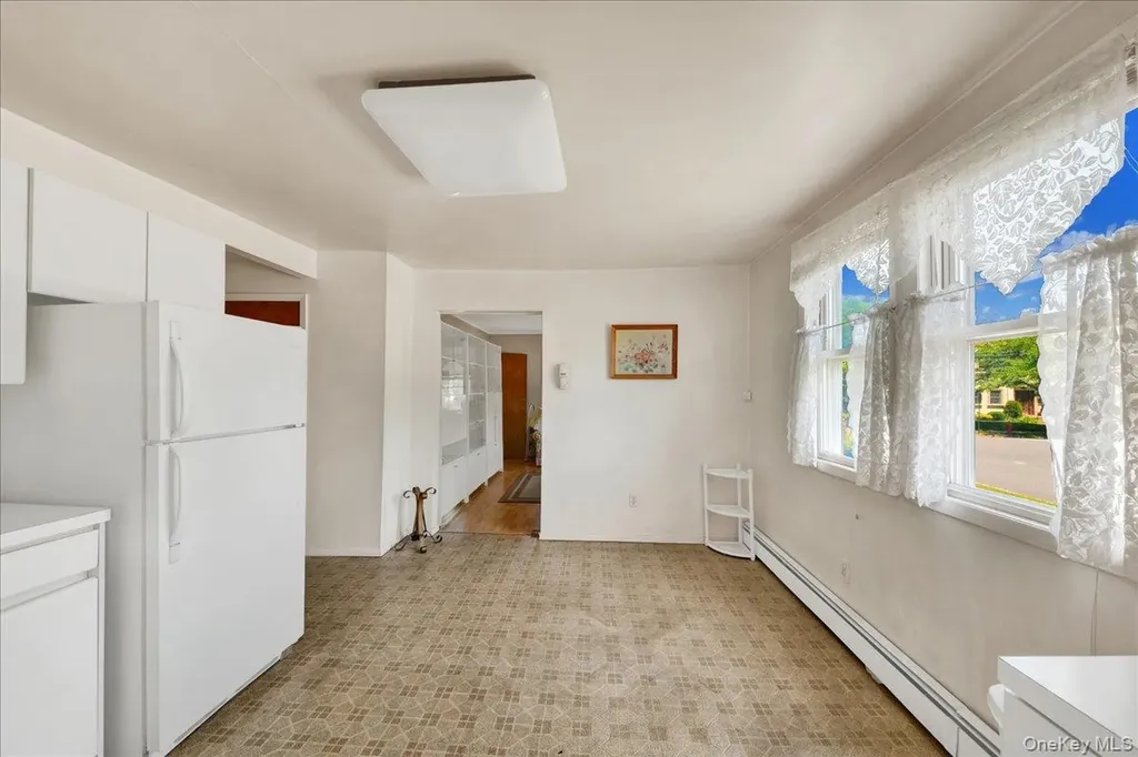 78 Maple Street Roslyn Heights NY 11577