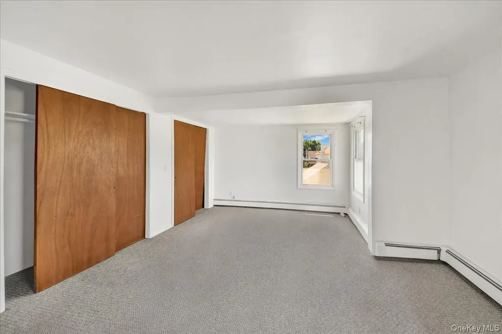 78 Maple Street Roslyn Heights NY 11577