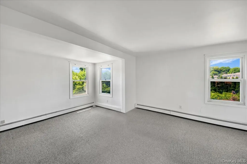 78 Maple Street Roslyn Heights NY 11577