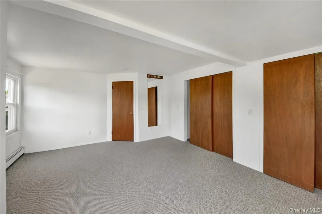78 Maple Street Roslyn Heights NY 11577