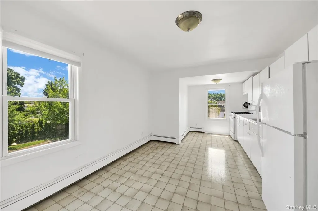 78 Maple Street Roslyn Heights NY 11577