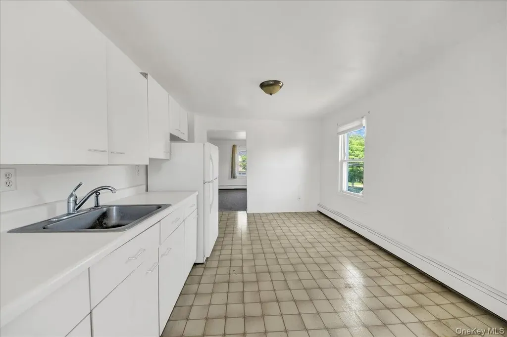 78 Maple Street Roslyn Heights NY 11577