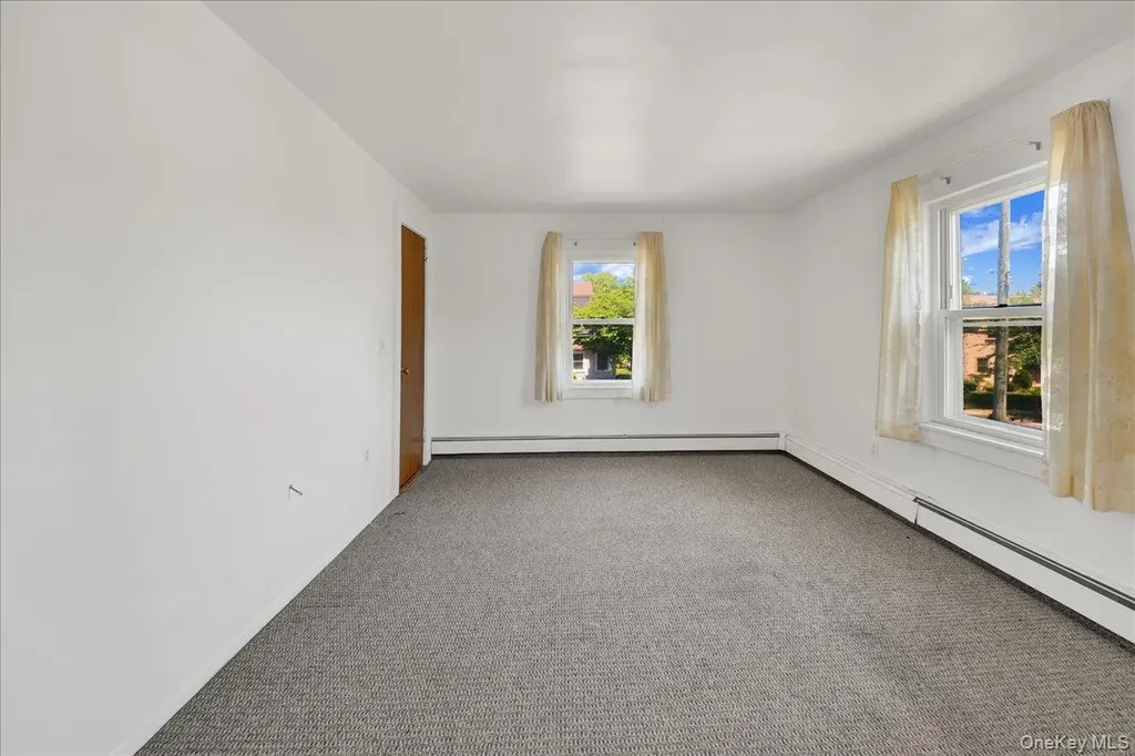 78 Maple Street Roslyn Heights NY 11577