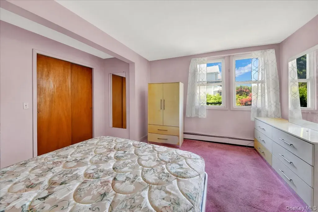 78 Maple Street Roslyn Heights NY 11577