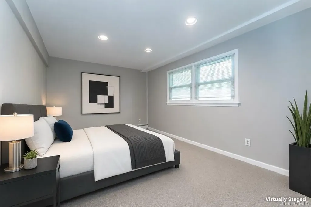 39 Gale Drive North Woodmere NY 11581