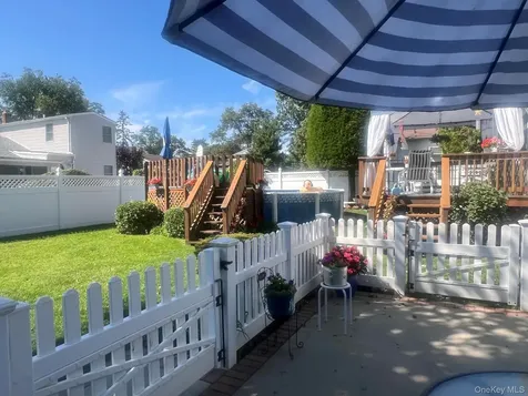 48 W 20th Street Deer Park NY 11729