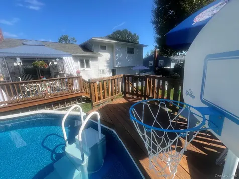 48 W 20th Street Deer Park NY 11729