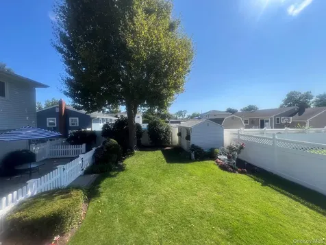 48 W 20th Street Deer Park NY 11729