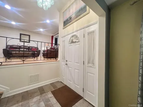48 W 20th Street Deer Park NY 11729