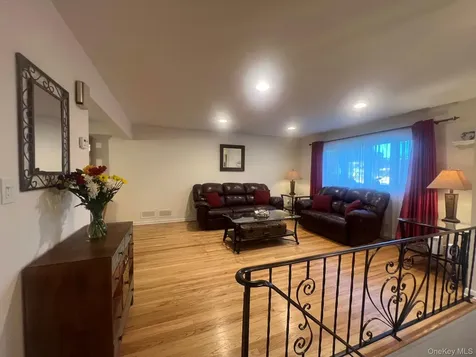 48 W 20th Street Deer Park NY 11729