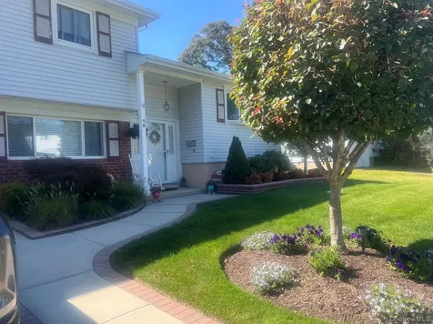 48 W 20th Street Deer Park NY 11729