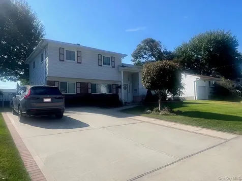 48 W 20th Street Deer Park NY 11729