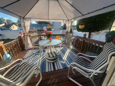 48 W 20th Street Deer Park NY 11729
