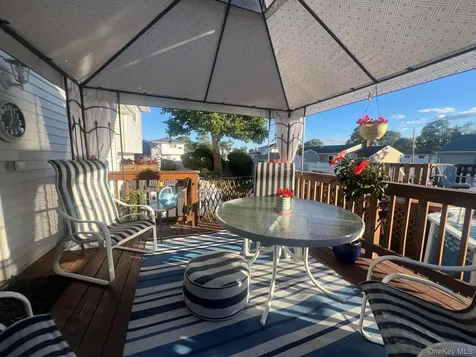 48 W 20th Street Deer Park NY 11729