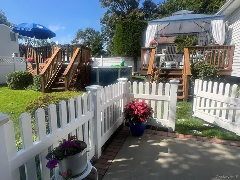 48 W 20th Street Deer Park NY 11729