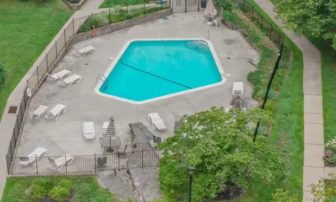 303 Village Court Kingston NY 12401