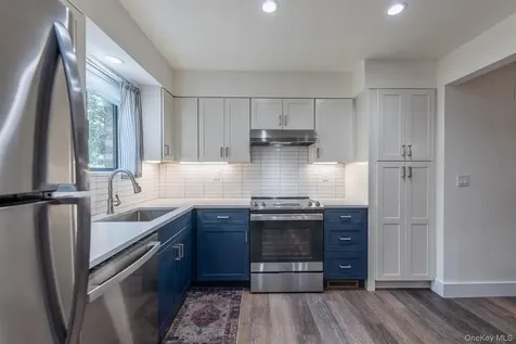 303 Village Court Kingston NY 12401