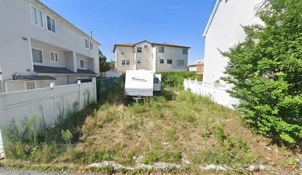 8 Iroquois Street Staten Island NY 10305