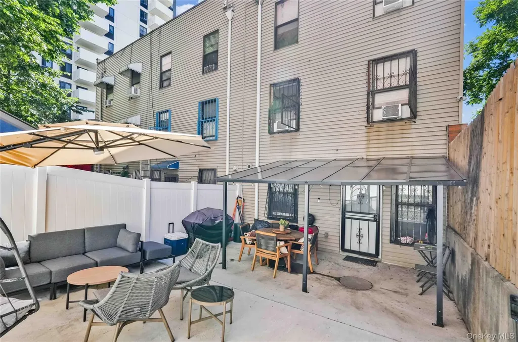 2001 Prospect Avenue Bronx NY 10457