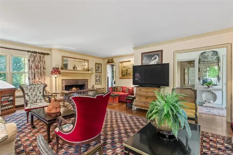 242 Croton Lake Road Katonah NY 10536