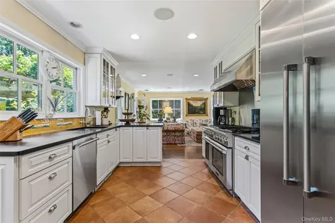 242 Croton Lake Road Katonah NY 10536