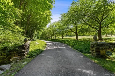 242 Croton Lake Road Katonah NY 10536