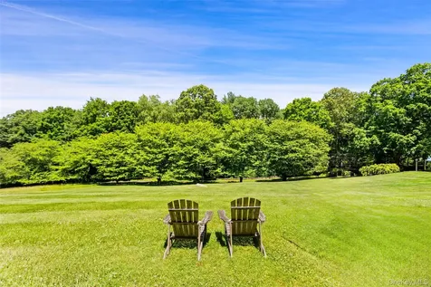 242 Croton Lake Road Katonah NY 10536