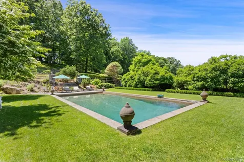 242 Croton Lake Road Katonah NY 10536