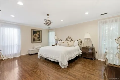 37 Maple Run Drive Jericho NY 11753
