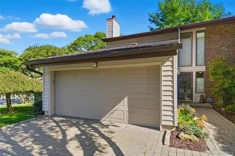 37 Maple Run Drive Jericho NY 11753