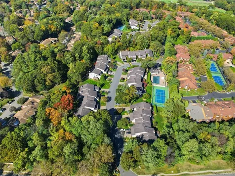 37 Maple Run Drive Jericho NY 11753