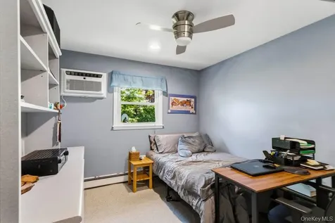 22 Theodore Drive Plainview NY 11803