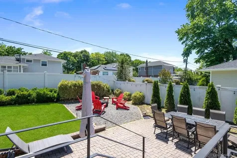 22 Theodore Drive Plainview NY 11803