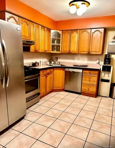 288 Frederick Avenue South Floral Park NY 11001