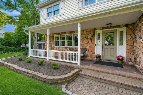 93 N Country Road Shoreham NY 11786